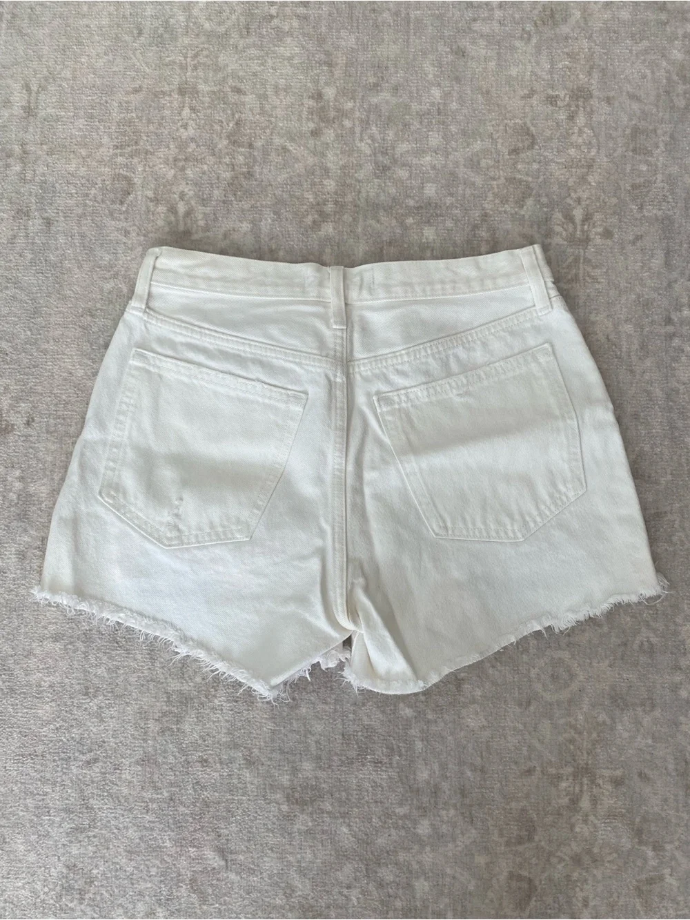Abercrombie Mid Rise Boyfriend Short